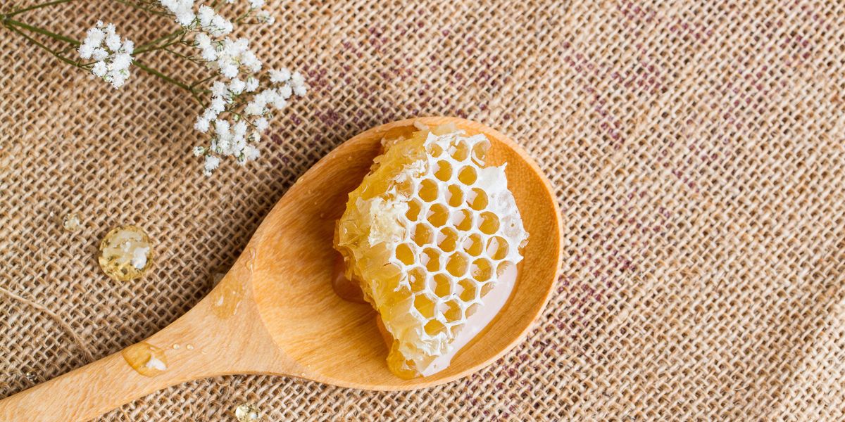 Manuka Honey Is The Ultimate Beauty Find