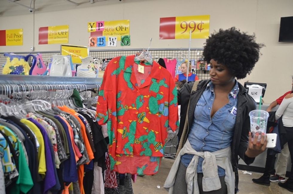 Tips and Tricks to Thrift Shopping