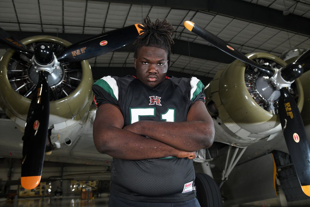 Freddy's Poll: VYPE Houston Preseason Offensive Lineman of the Year