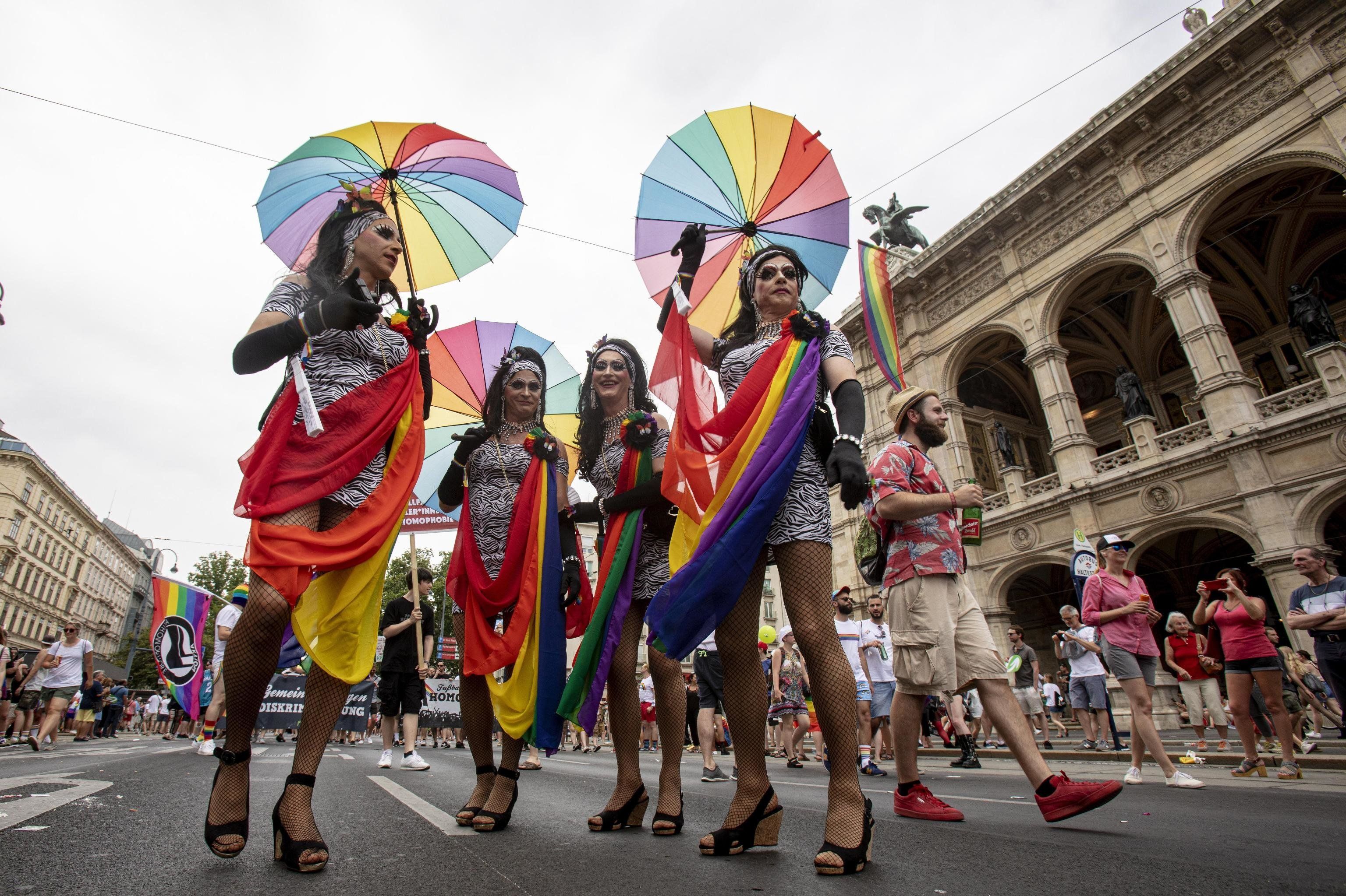 I movimenti Lgbt sono delle lobby che non rappresentano nessuno