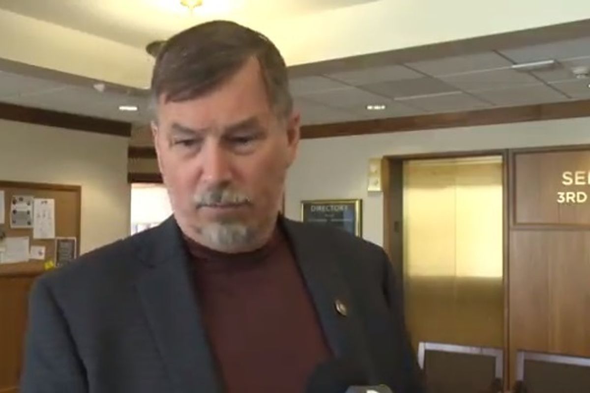 Oregon Republican Knows How To Protect Environment, And That Is ARMED STANDOFF