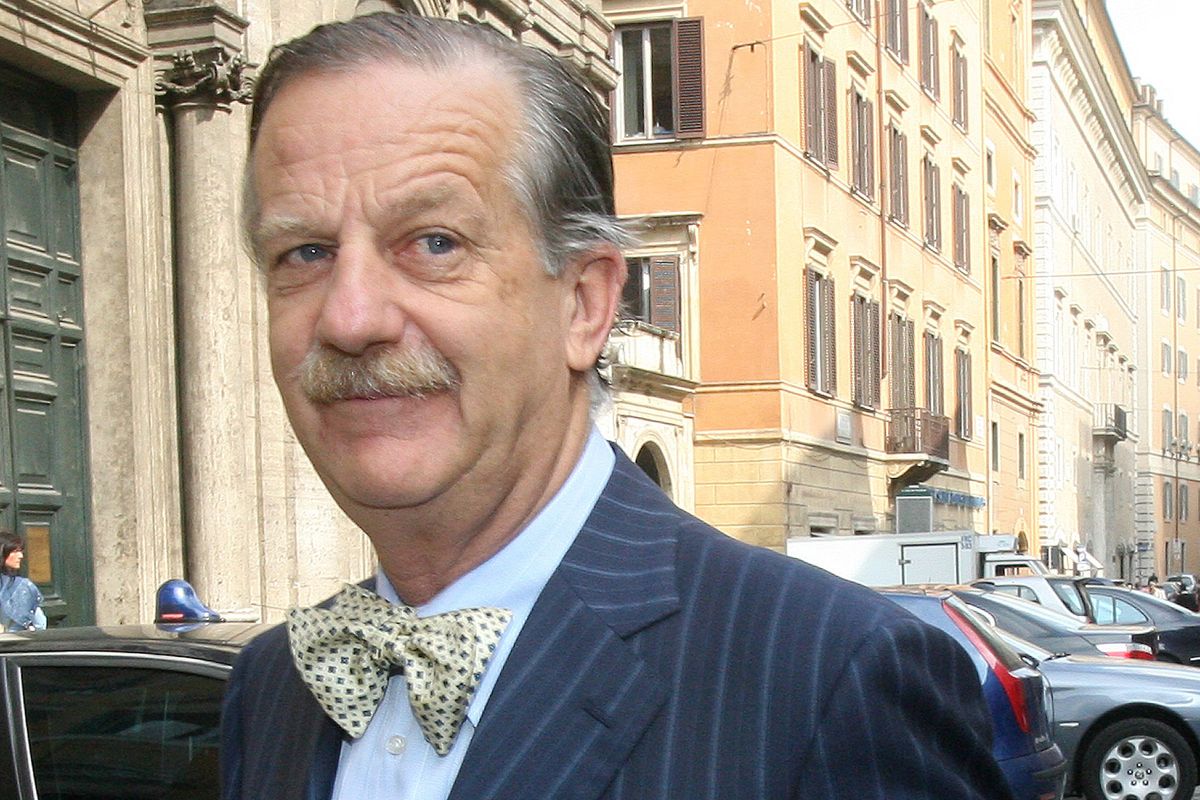 A forza di carte bollate l'Aero Club d'Italia resta a terra