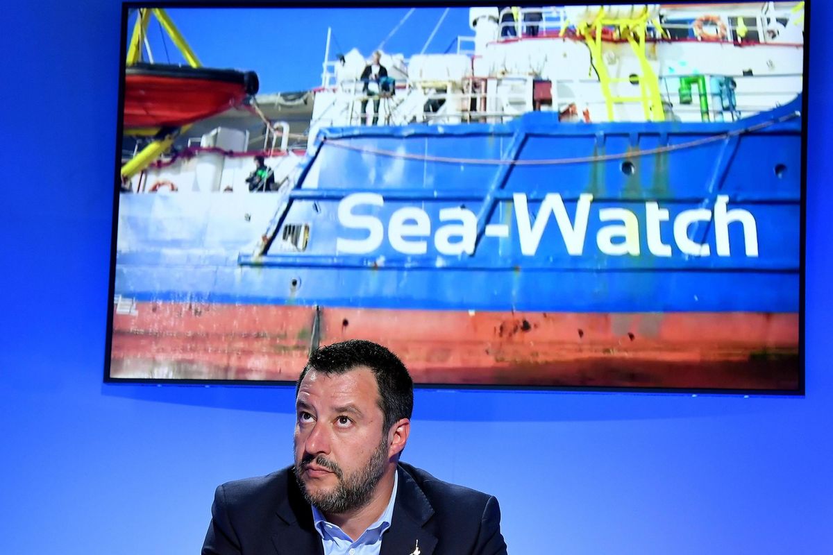 A gennaio non ci fu sequestro dei migranti sulla Sea Watch: «I porti si possono chiudere»