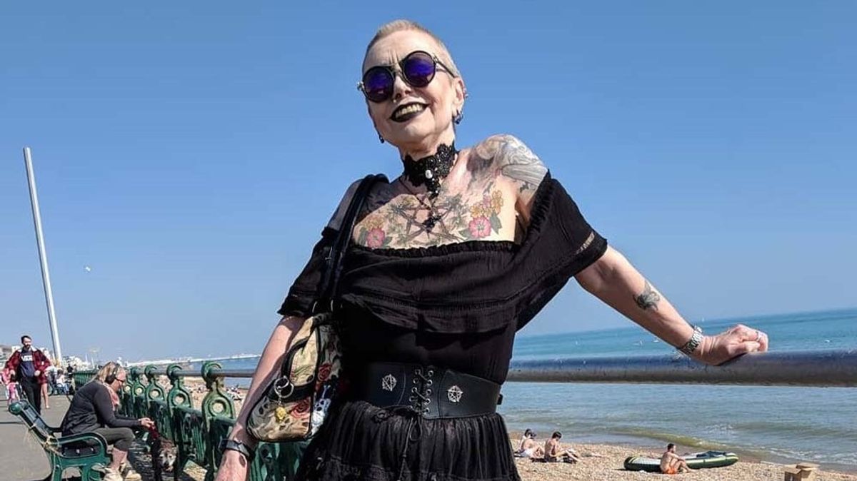 57-Year-Old 'Eldergoth' Woman Has A Powerful Message Of Self-Expression For All Of Us