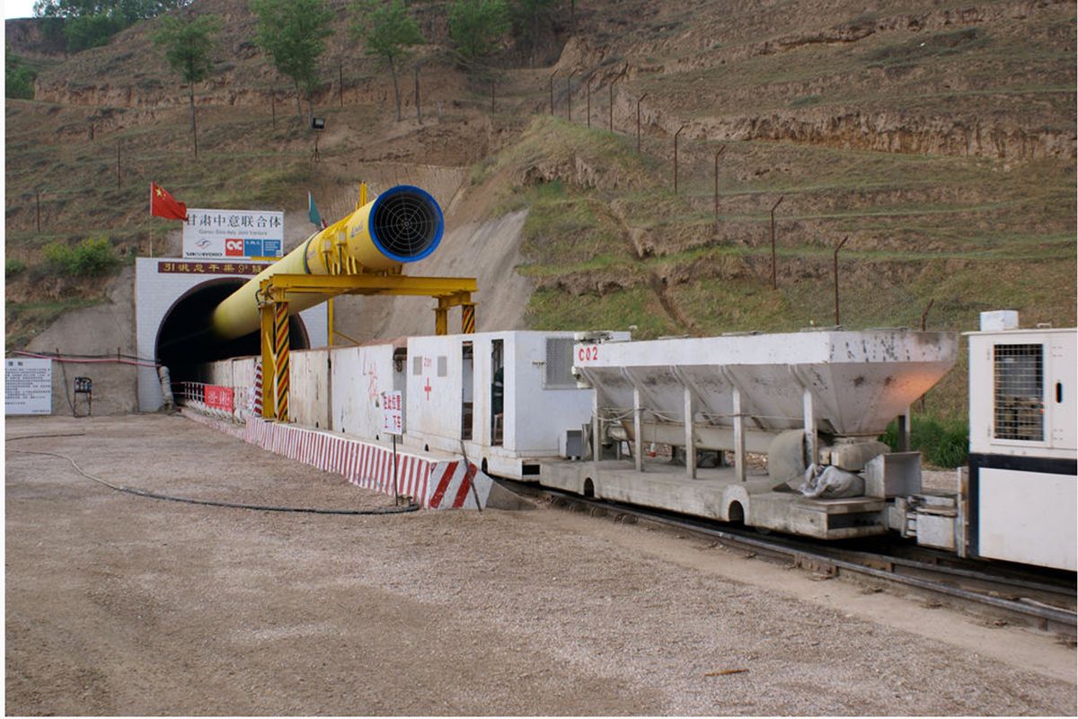 La politica industriale di Cmc ai raggi X: batoste in Nepal e Kuwait