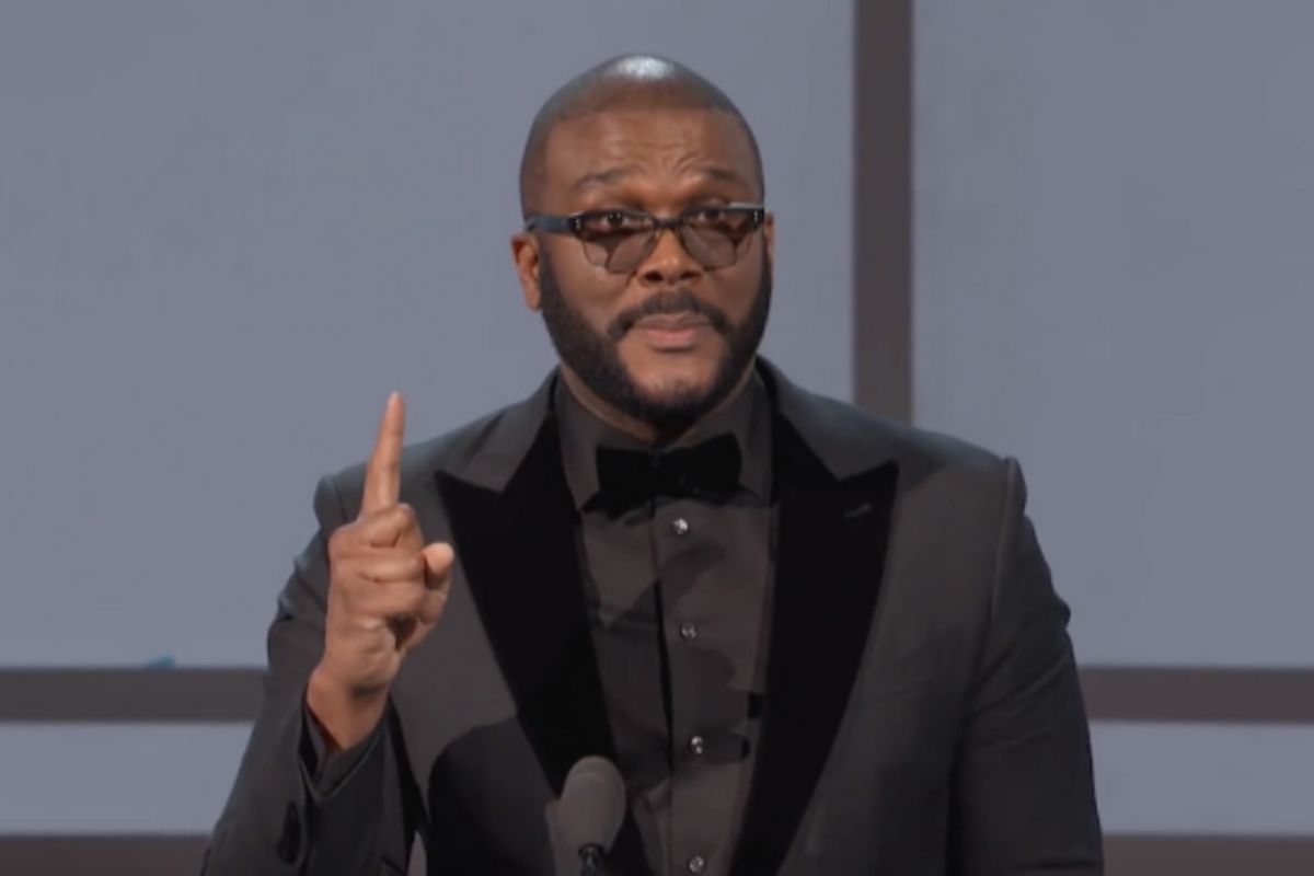 Tyler Perry's inspirational BET Awards speech is getting a standing ovation.