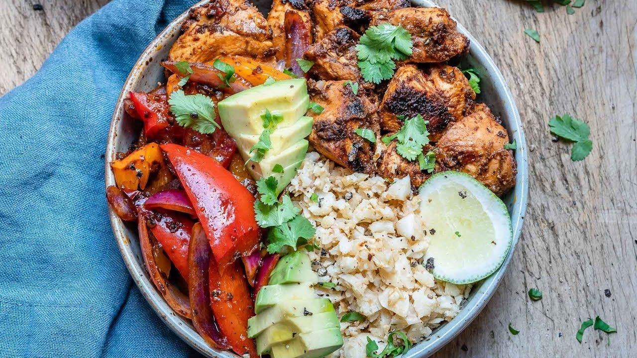 Chipotle Chicken Bowl With Cauliflower Rice – Paleo/Whole30