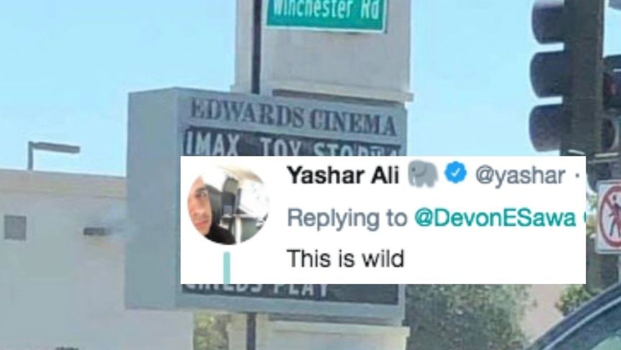 People Noticed A Common Thread In This Photo Of A Movie Theatre Marquee, And 90s Kids Are Relating Hard