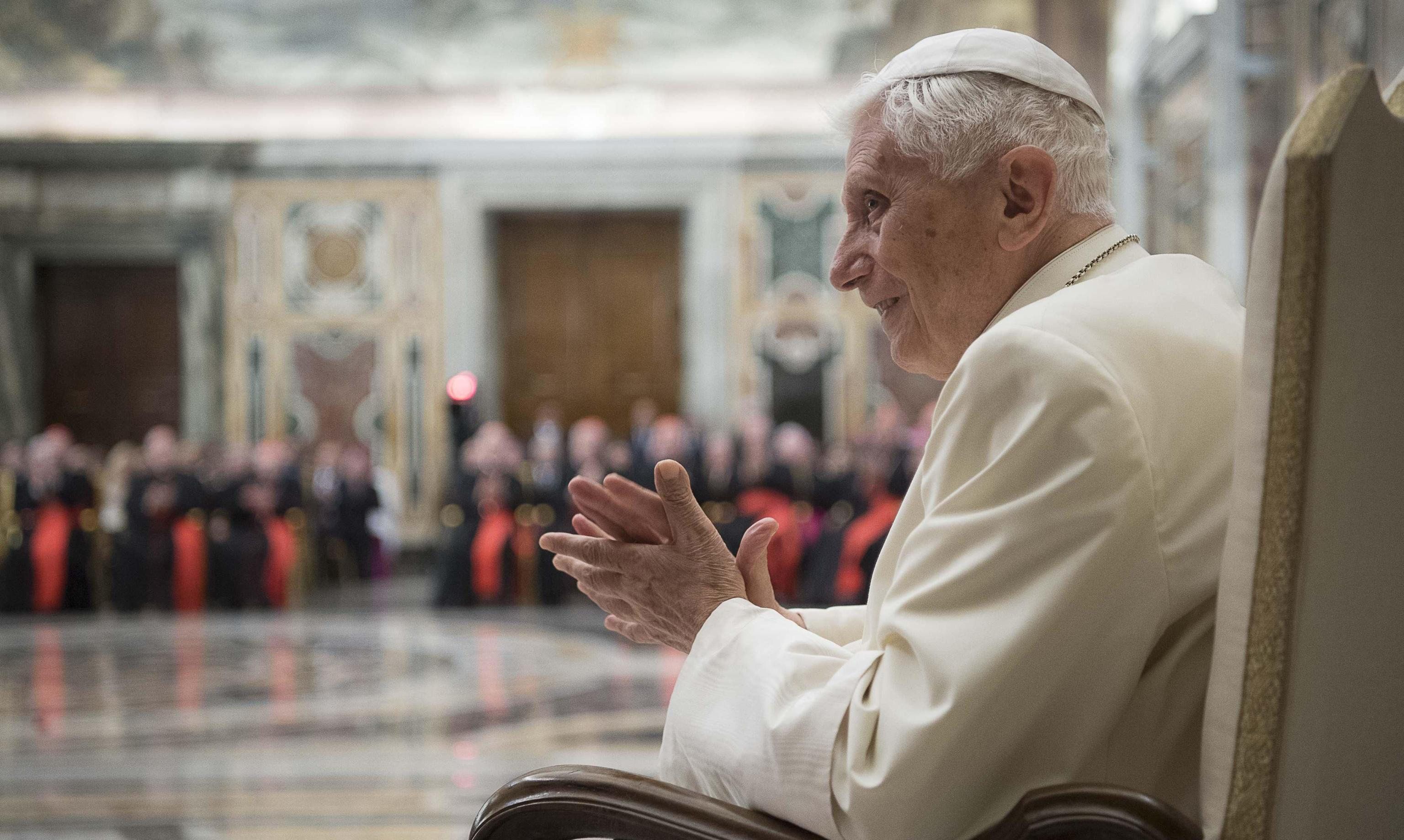 Ratzinger in campo per tenere unita la Chiesa