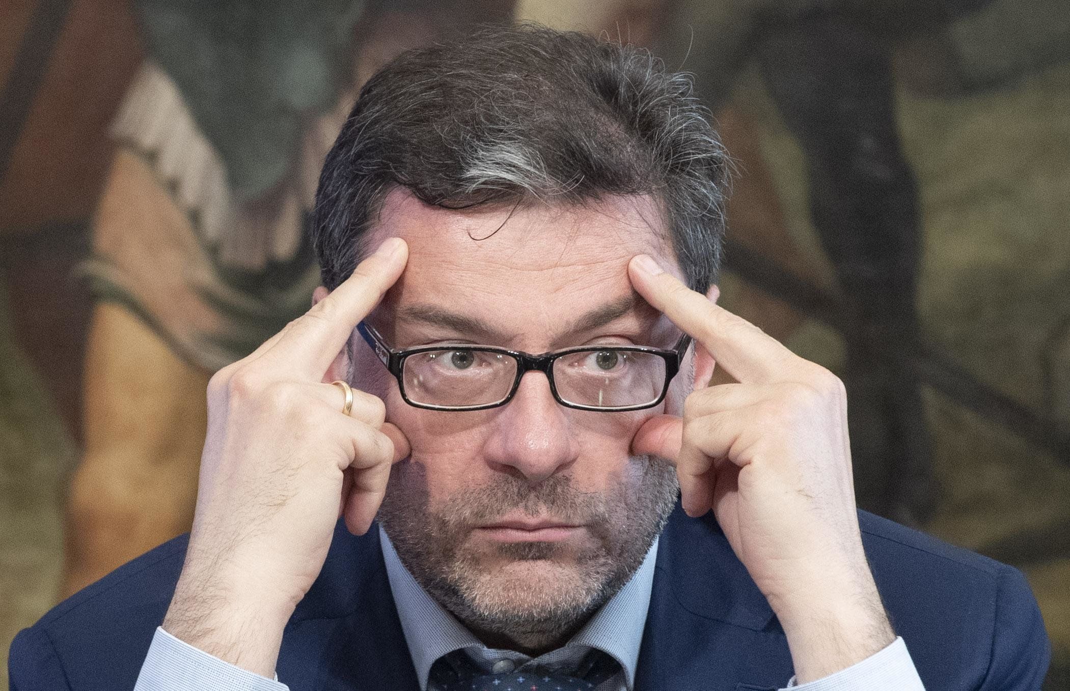 Giorgetti si sfila dalla corsa alla poltrona Ue