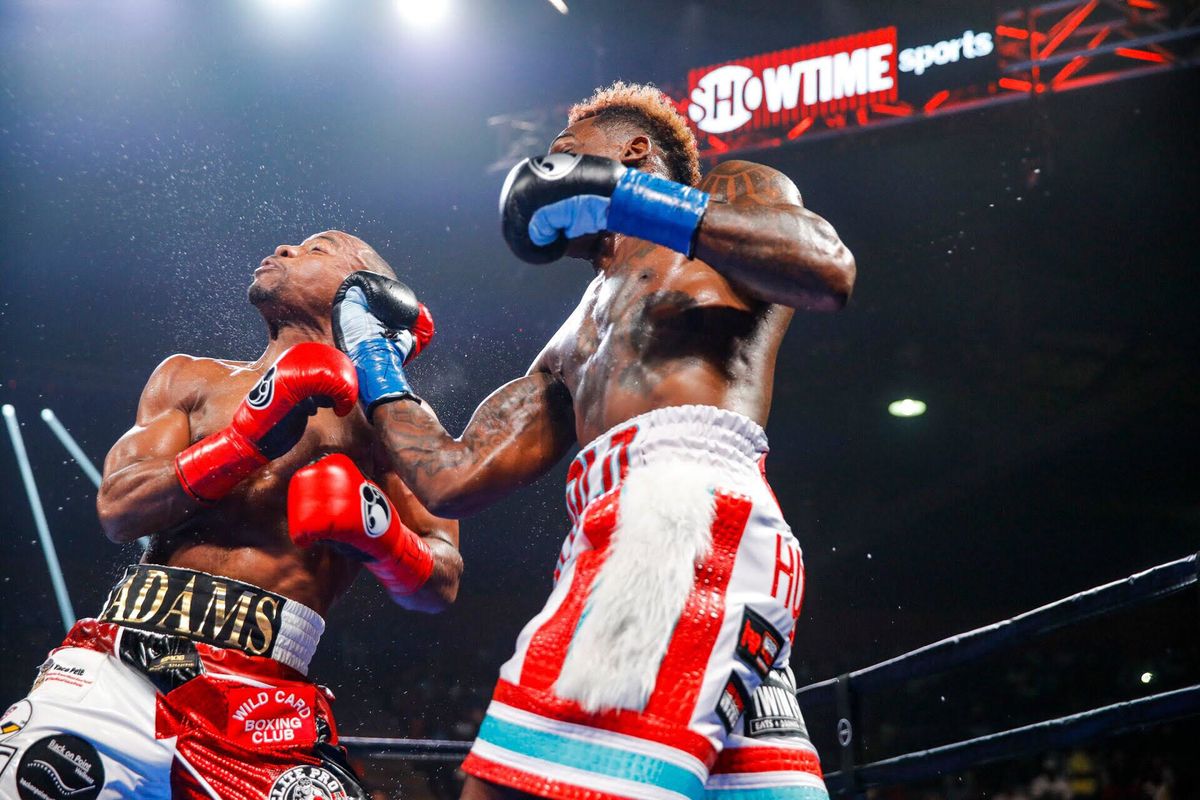 Charlo scores victory in return to Houston