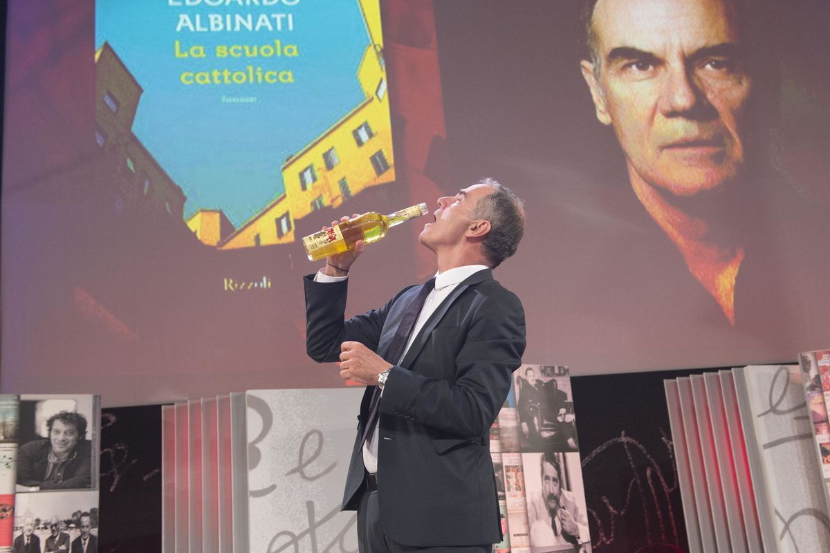 La grottesca lezione di Albinati sui naufragi