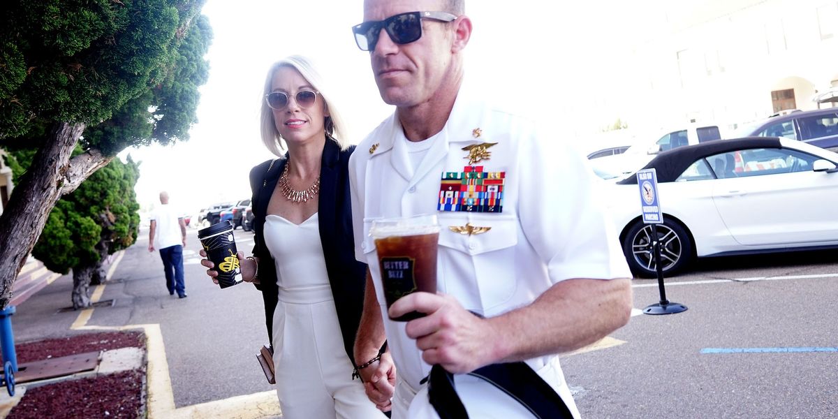 Stunning Verdict Reached In War Crimes Trial Of Navy Seal Eddie Gallagher Theblaze