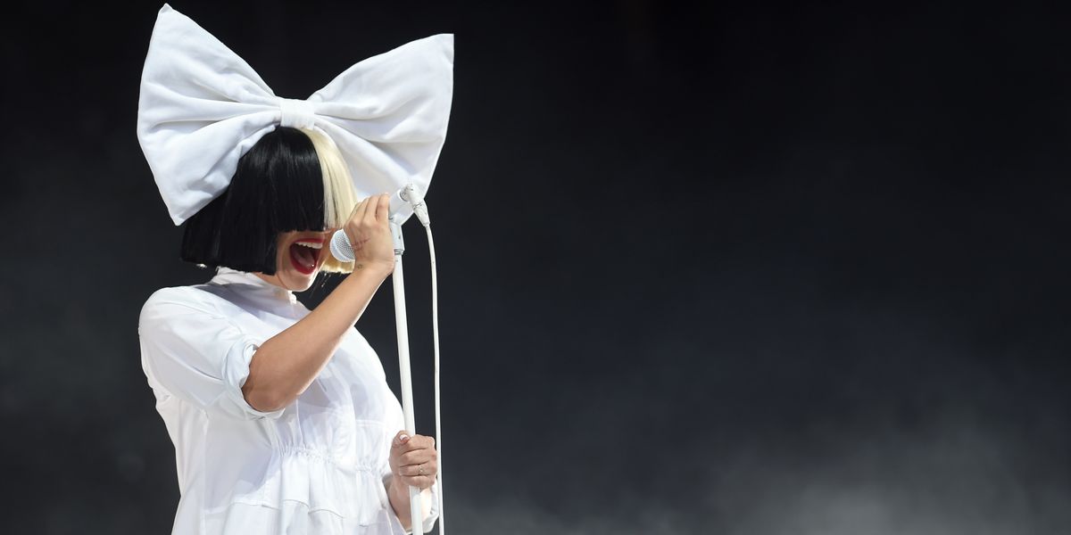 Sia Accused of Using Blackface By Taylor Swift Fans