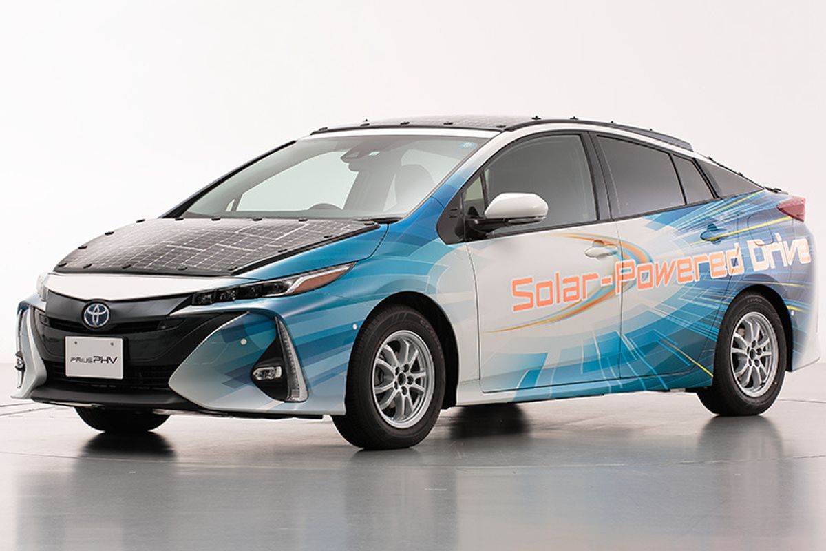 Photo of a Toyota Prius hybrid with solar panels