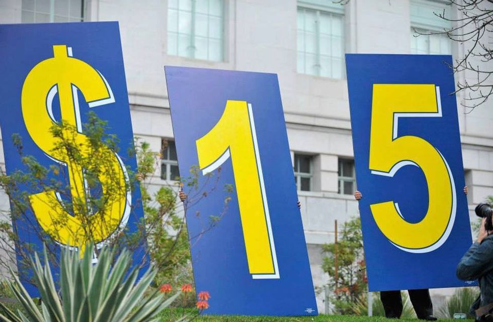 Los Angeles Is Now the Largest U.S. City With a $15 Minimum Wage