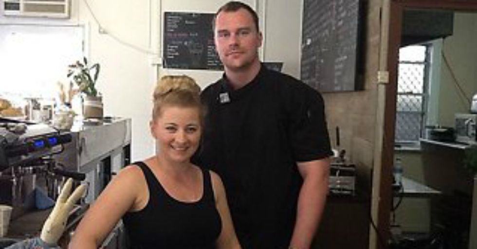 Cafe Owner Stands Up for Breastfeeding Women