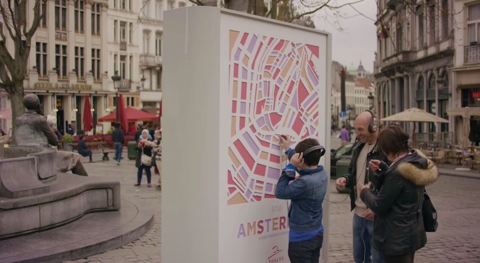 Interactive Billboards Let You Experience the Sounds of Faraway Cities