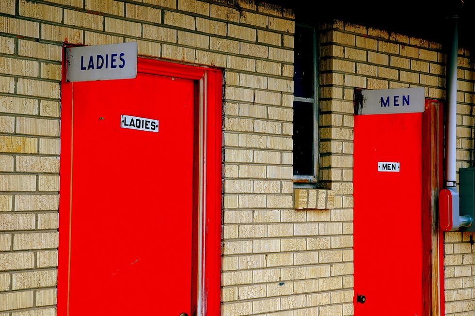 Teenage Inventors Made Trips to the Bathroom Much Less Gross