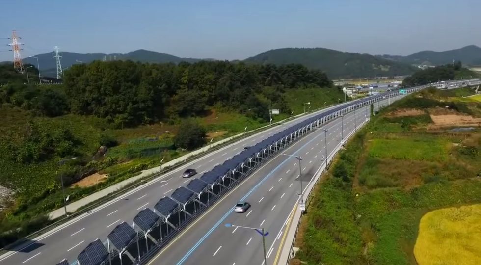 Eco-Minded Urban Planners Create a Bike Path Protected by Solar Panels in South Korea