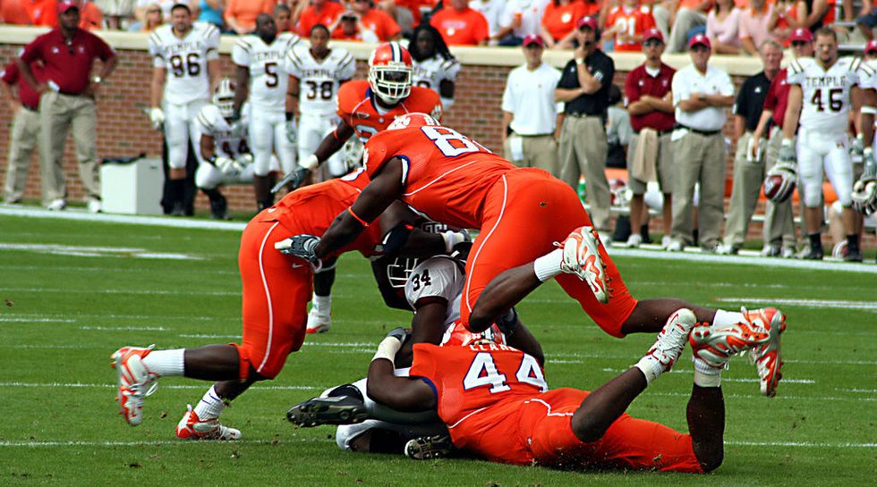 How Color-Changing Crystals Could Alter the Way Football Handles Concussions