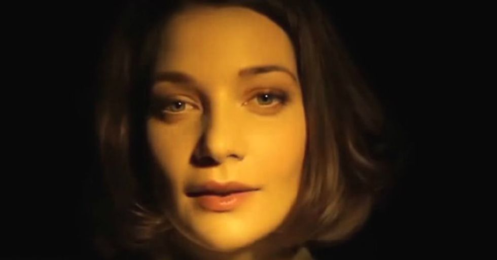 Haunting Video Shows the Power of Light