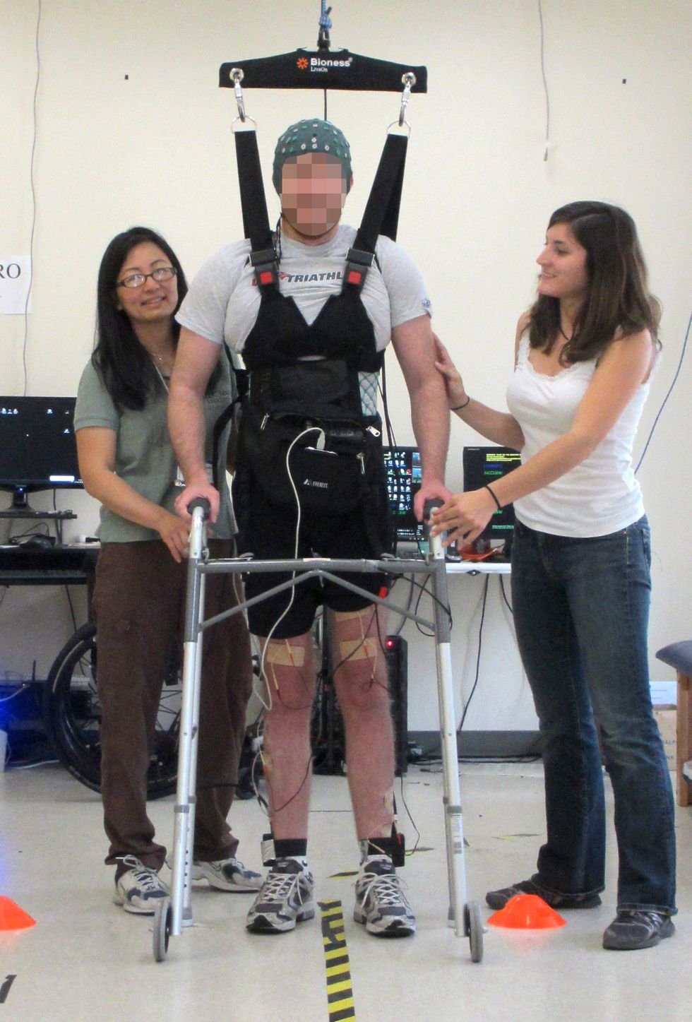 Watch a Paraplegic Man Walk Again with the Help of a Brain-Controlled Computer