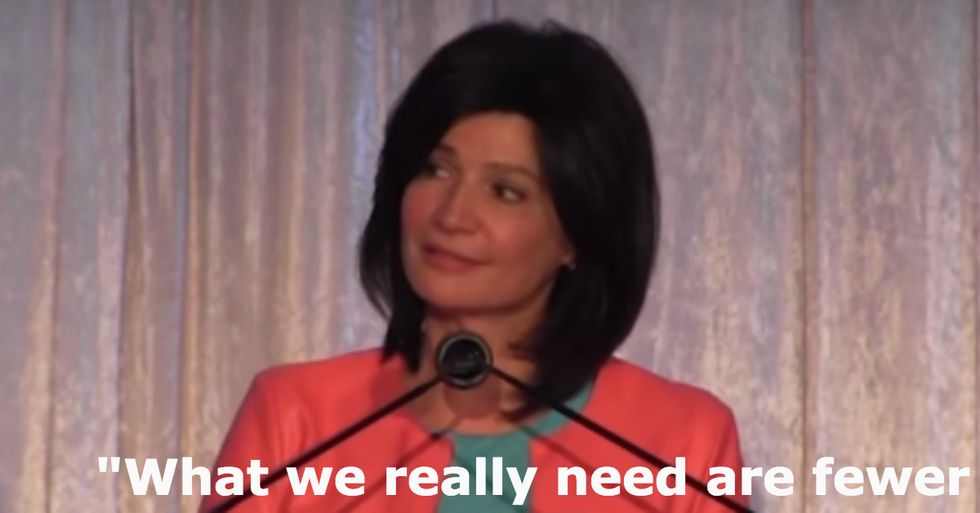 Teacher Shuts Down Plane Passenger’s Ignorant Question About Her Job