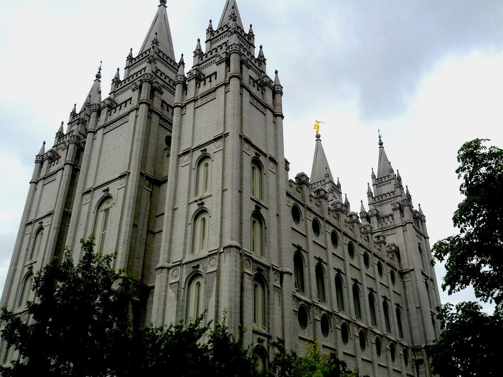 Thousands Gather for Mass Public Resignation From Mormon Church Over New Anti-Gay Policy