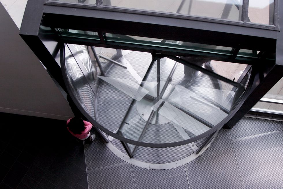 Revolving Doors Are an Energy Powerhouse. Why Don’t We Use Them?