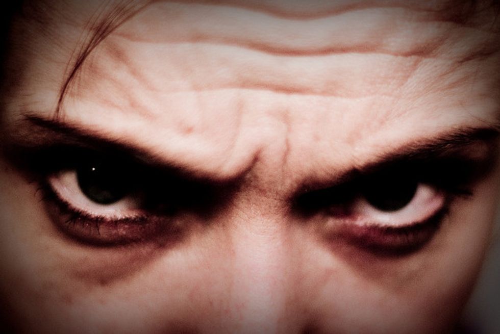 Images of Stern Eyes Stop Litterbugs in Their Tracks