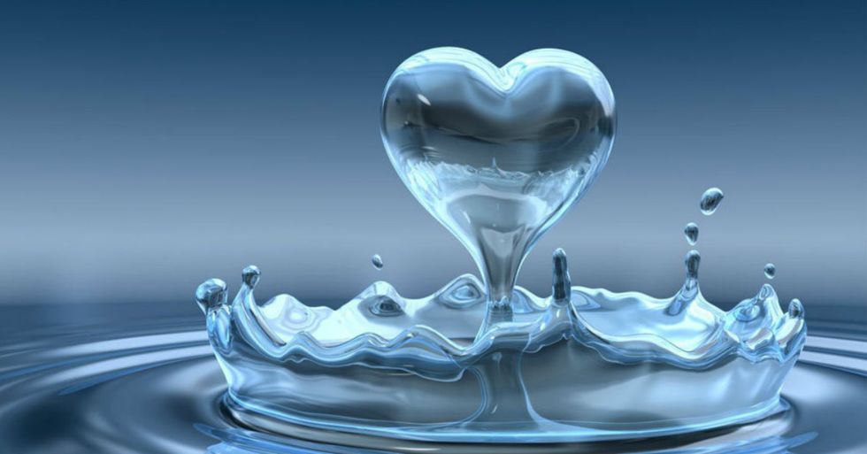 Japanese Researcher’s Work Shows How Thoughts Change the Structure of Water