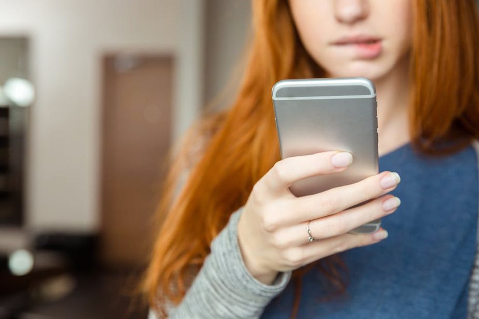 Social Networks Can Help Fight Social Anxiety