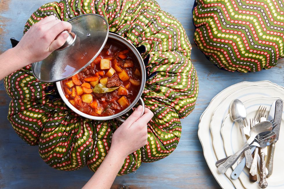 The Wonderbag Is the (Nearly) Emission-Free Slow Cooker of Your Dreams