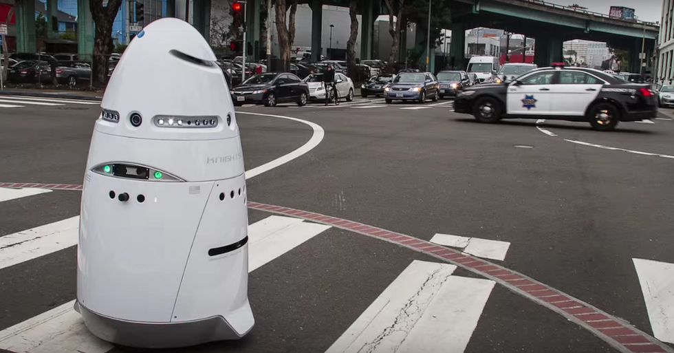 Robot Security Guards Are Patrolling Silicon Valley, Collecting Data