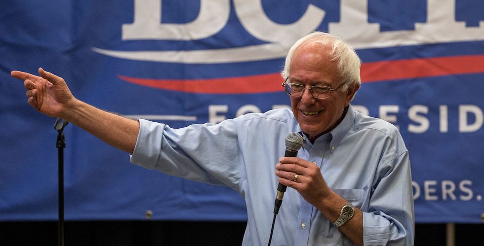 Bernie Sanders Recruits Teenage Voters for Iowa Caucus With ‘Prove Them Wrong’ Campaign