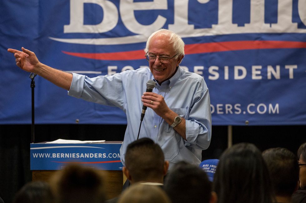 Bernie Sanders Recruits Teenage Voters for Iowa Caucus