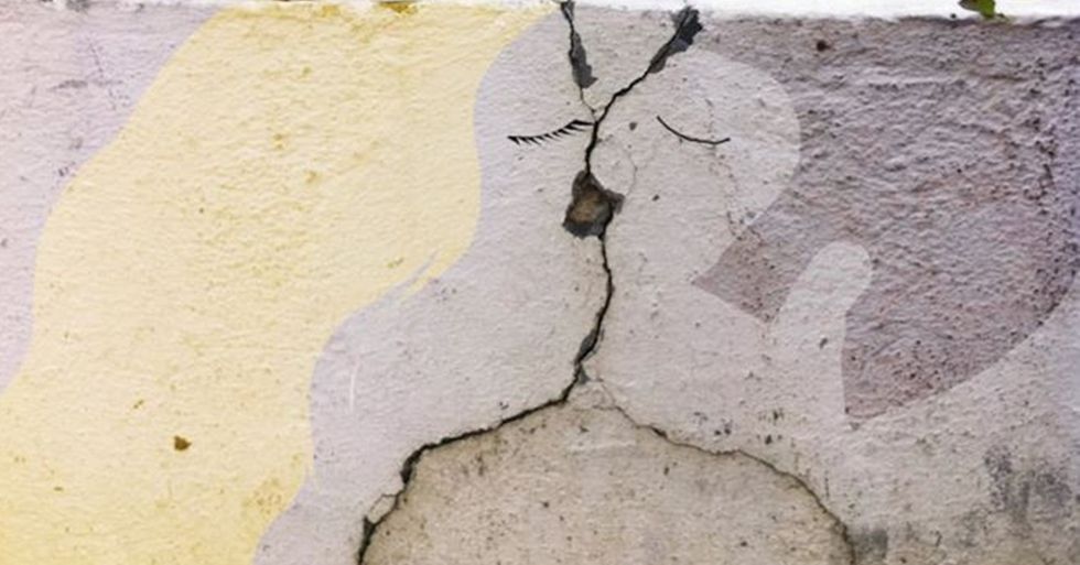 Clever Street Artist Uses Paris as Her Canvas