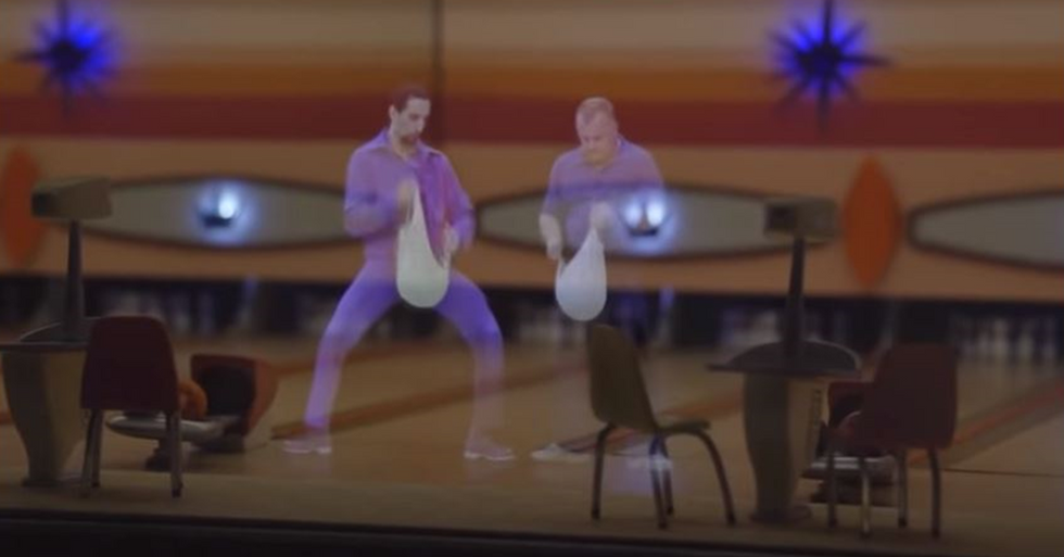 Ingenious Filmmaker Creates Holographic Dioramas of Movie Scenes