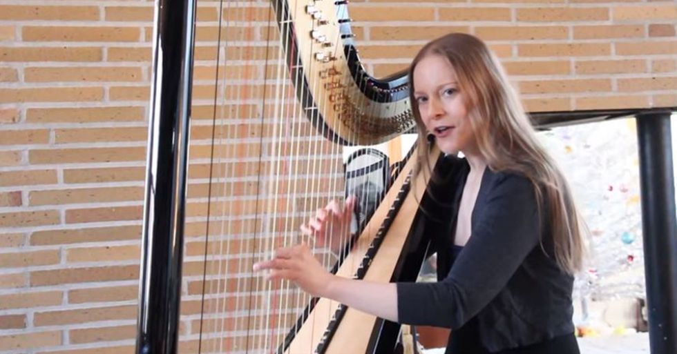 Harpist Erin Hill Plays a Beautiful Version of Bowie’s ‘Space Oddity’