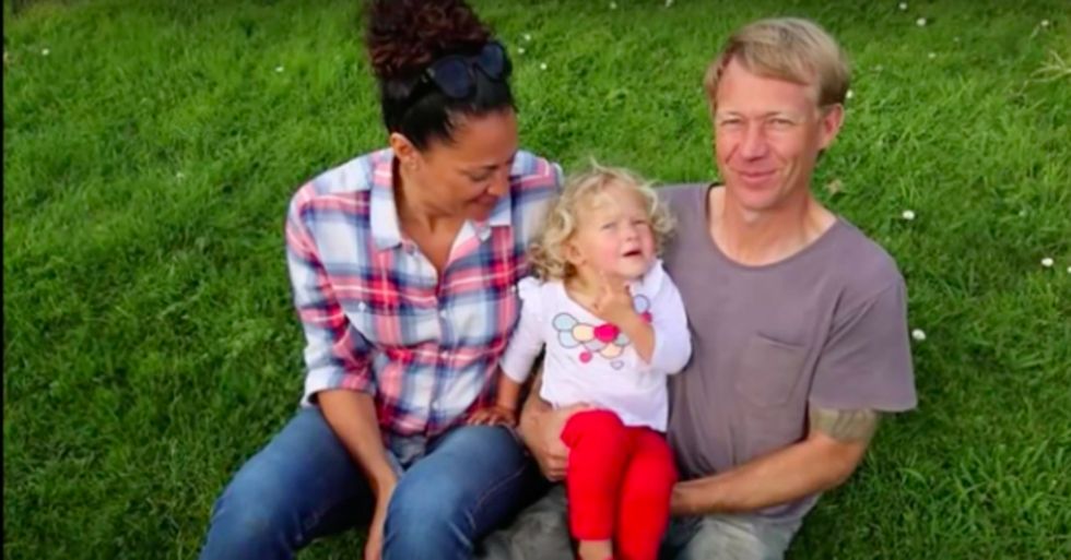 Woman Tracks Down and Marries Her Sperm Donor