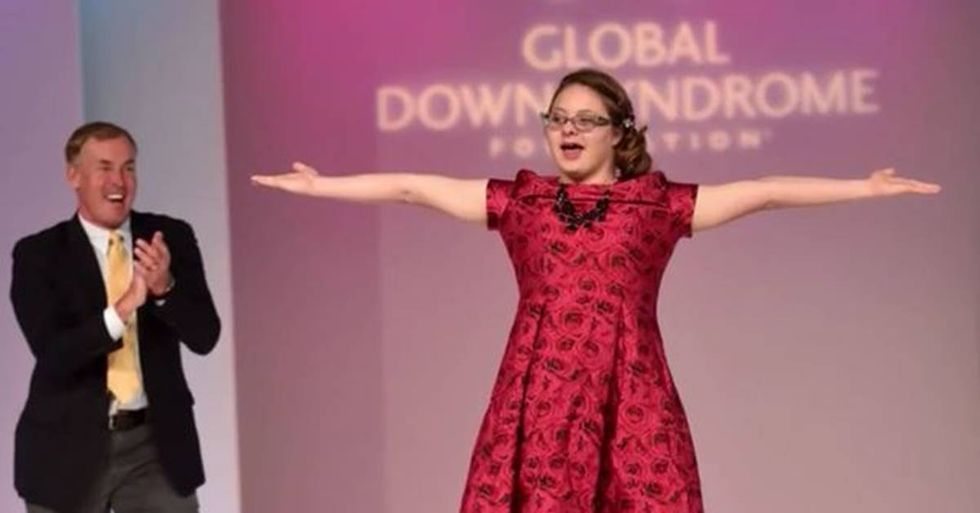 Katie Meade Is The First Woman With Down Syndrome To Be The Face Of A Beauty Campaign Good 