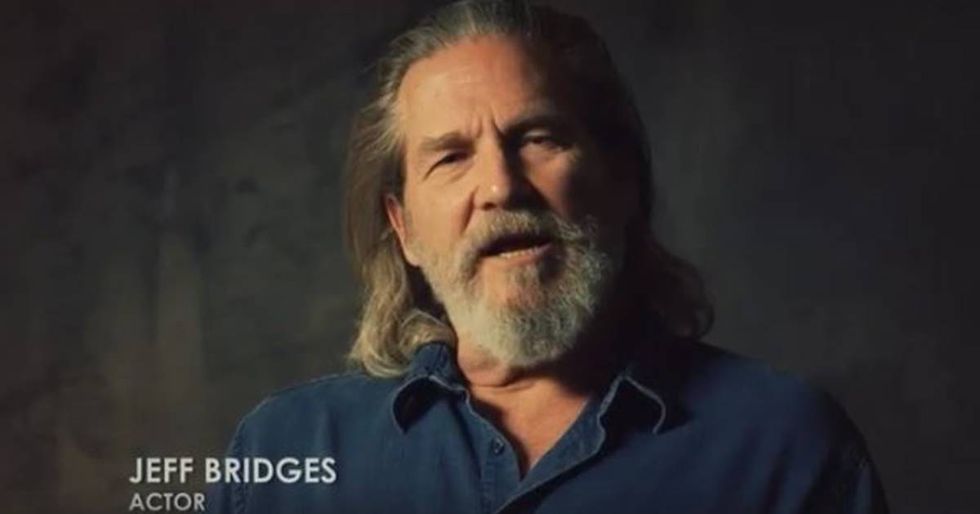 Jeff Bridges Joins the Plastic Pollution Coalition to Help the Enviornment