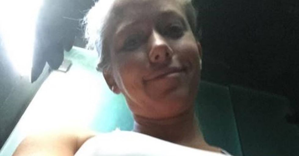 Model Proudly Shows What Real Bodies Look Like After Giving Birth