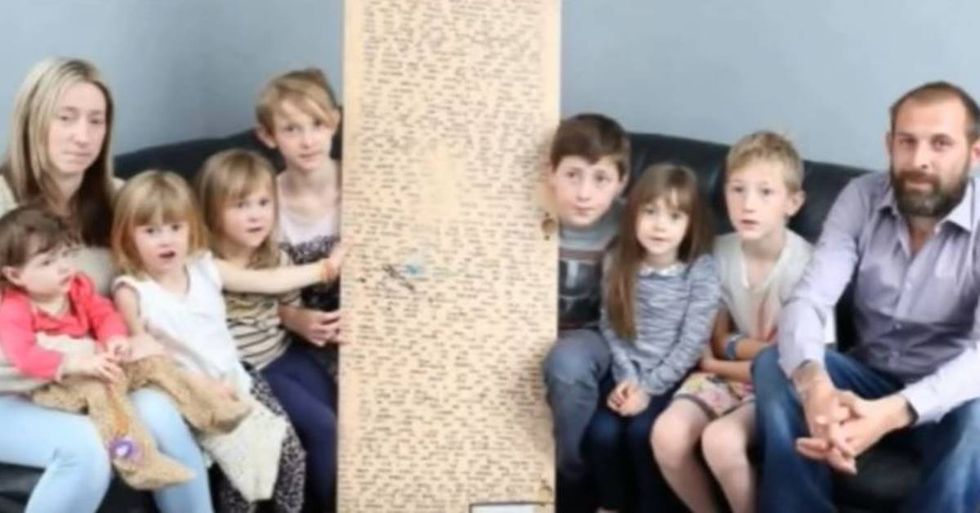 Devastated father makes an unbelievable discovery while cleaning out his deceased daughter's room.