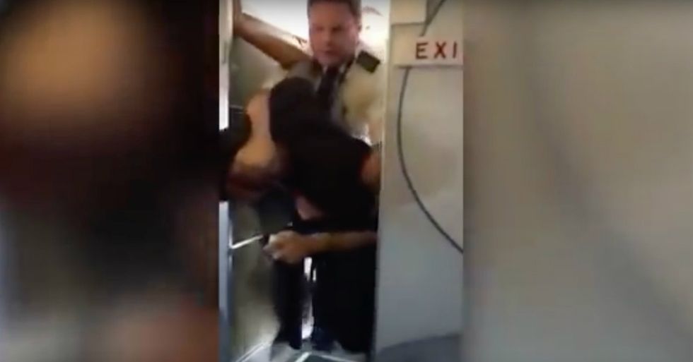 Brave Pilot Takes Down A Drunk Passenger Who Assaulted A Flight Attendant