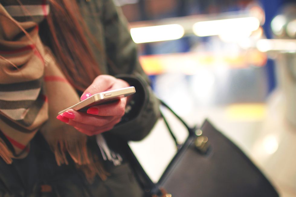 “Stare At The Carpet And See Everything”: My Brief Adventures In Text Therapy