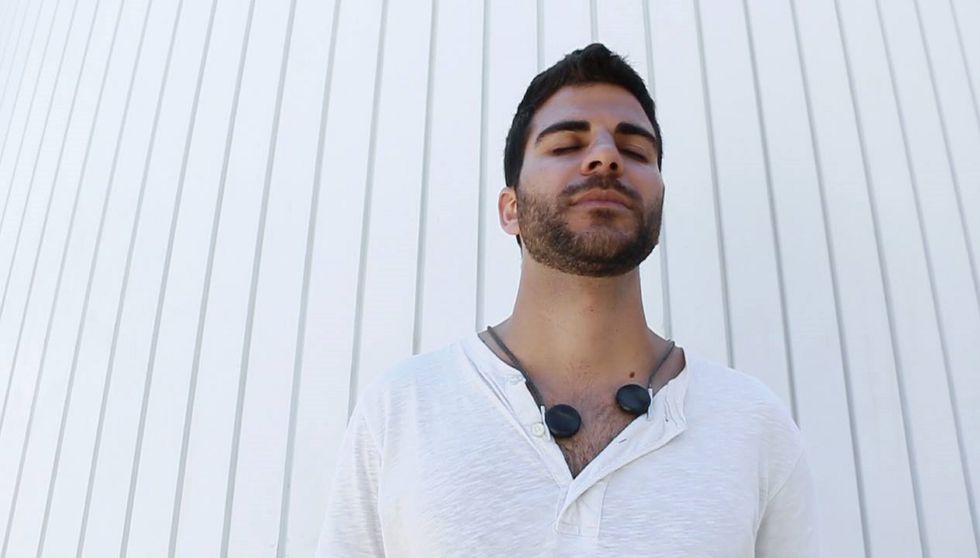 These “Headphones” Convert Sound Into Vibration So The Deaf Can Experience Music