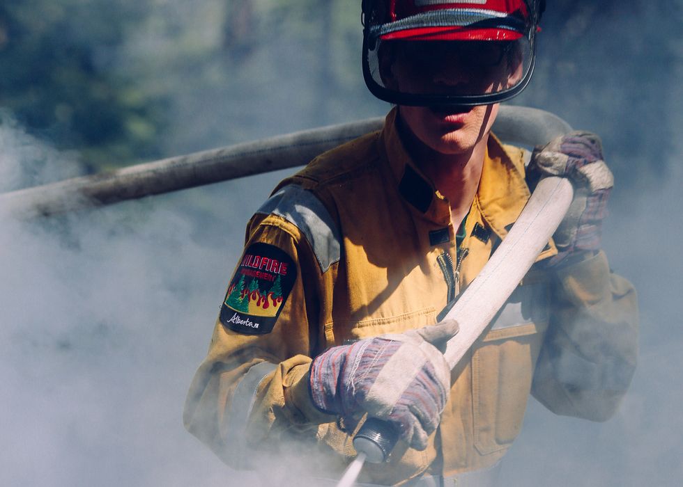 Here’s Why You Really Need To Prepare Like A Survivalist Right Now