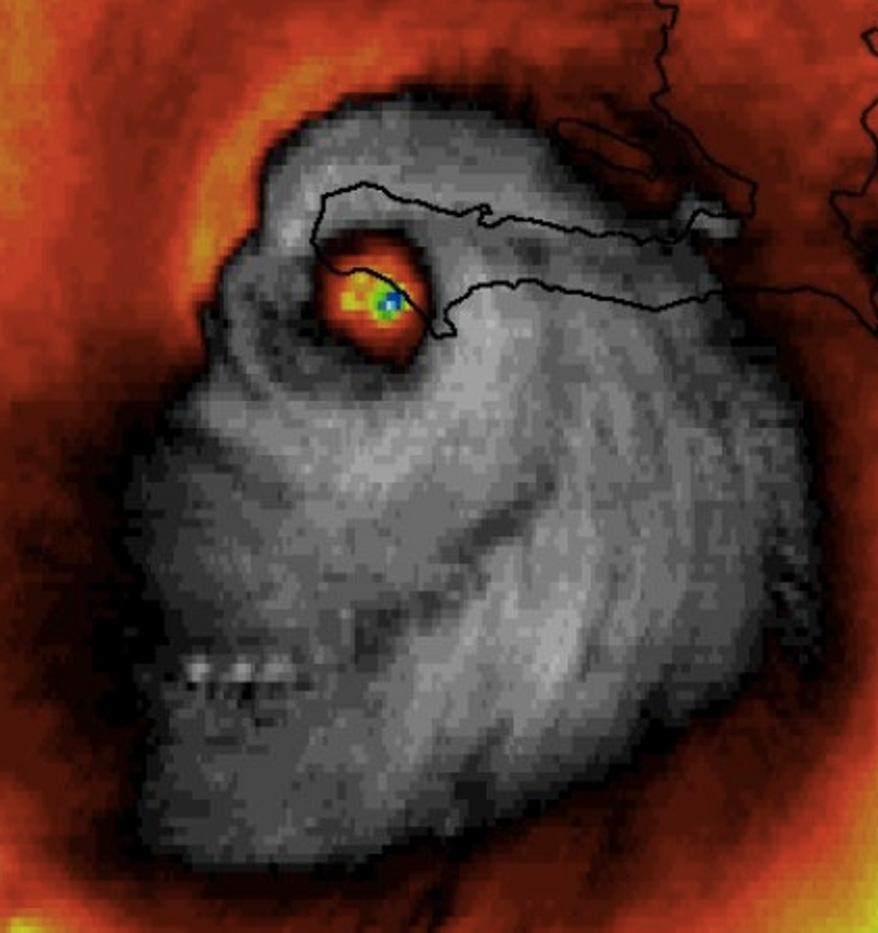 Sinister Photo Of Hurricane Matthew Lights Up Social Media